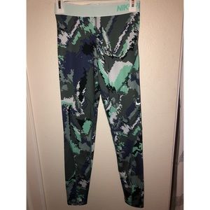 NikePro Leggings
